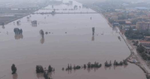 从60万米高空看山西水灾有多严重，暴雨连下60个小时，雨水泛滥成灾……