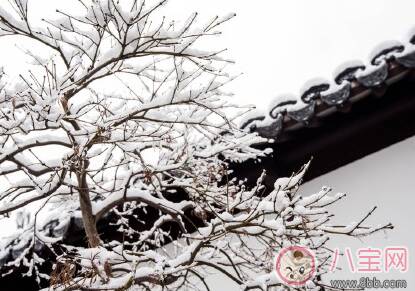 表达雪景唯美的句子心情 适合在下雪天发的说说朋友圈图片