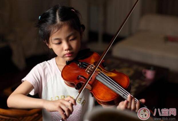 小孩学小提琴的最佳年龄 女孩学小提琴的好处优势有哪些