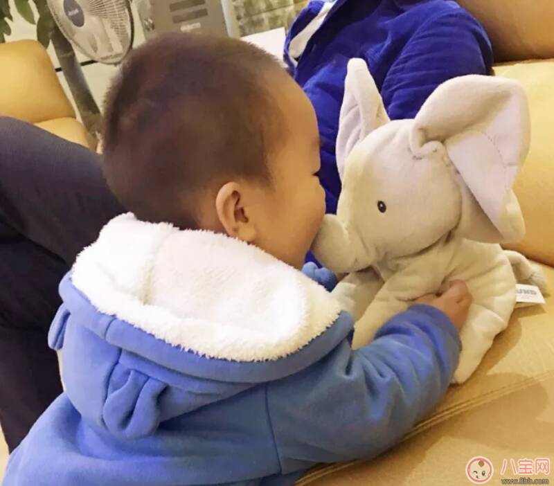 BABY GUND躲猫猫小象怎么样  BABY GUND躲猫猫小象宝宝操作方便吗