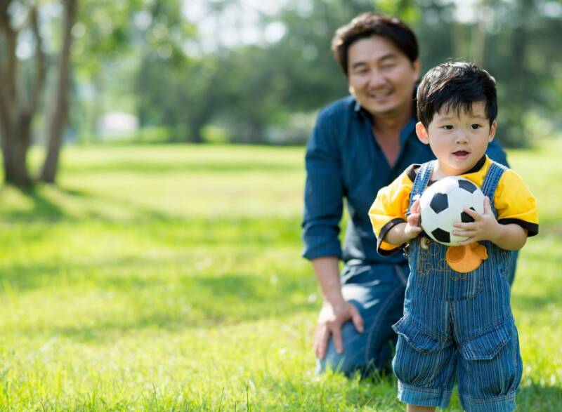 孩子四岁还在尿床是遗尿症吗 孩子遗尿症要怎么治疗