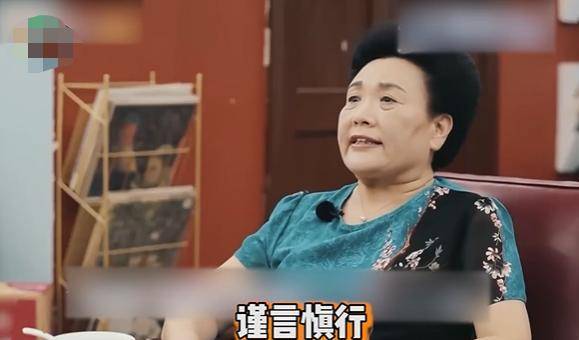 伊能静频作妖被婆婆训诫，崩溃大哭称活不下去，秦昊帮说话也没用